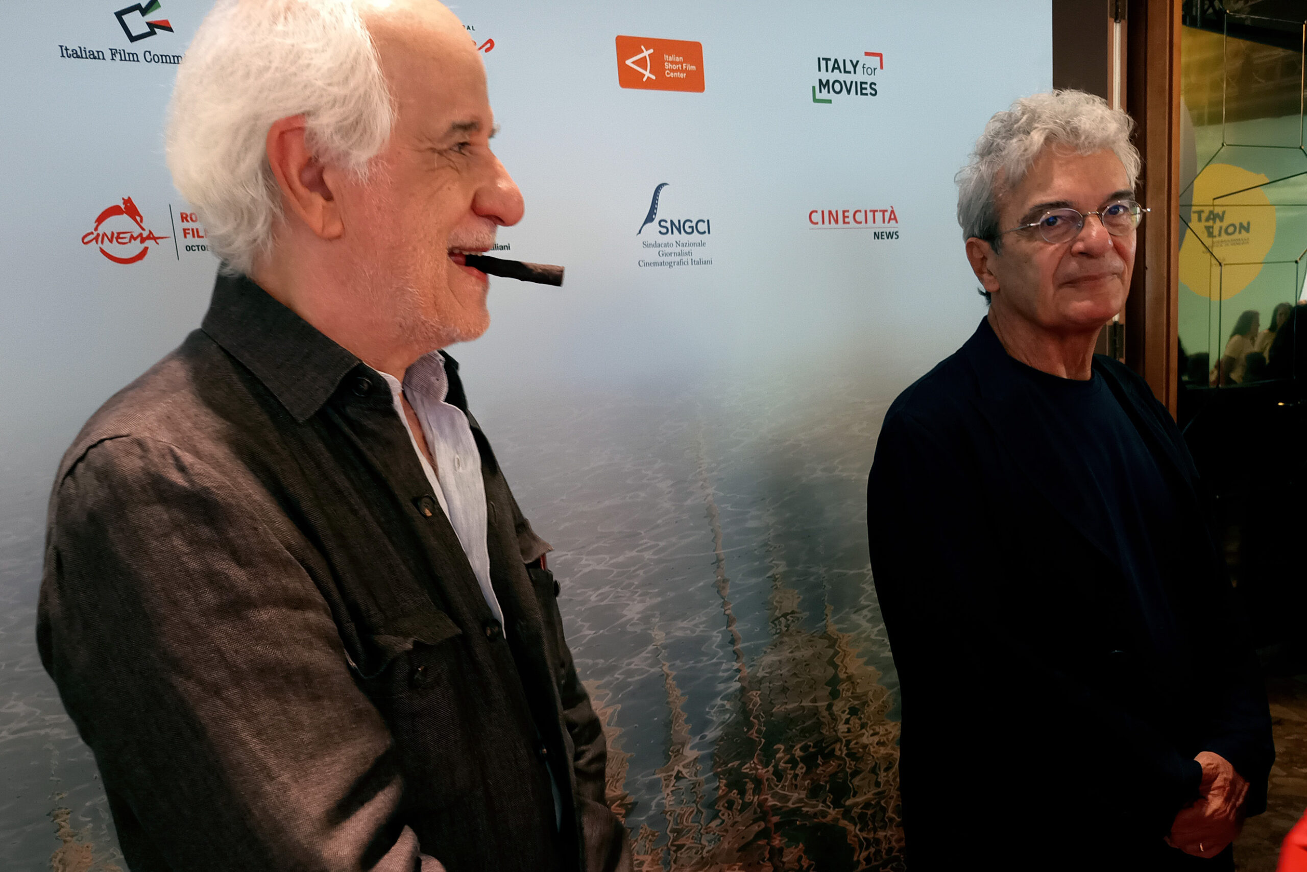Cinema, Campania accelera: nuovi bandi internazionali presentati a Venezia