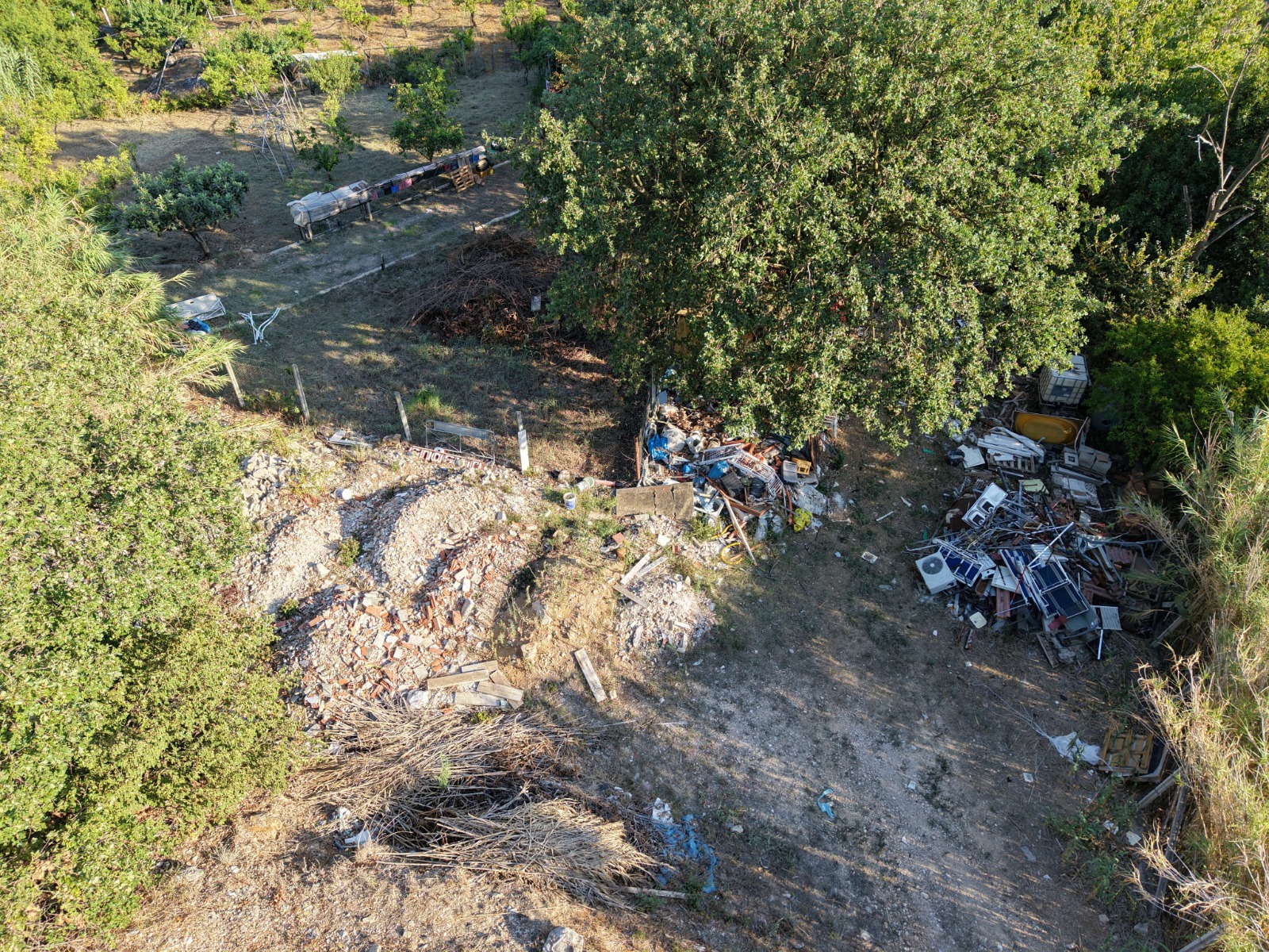 Fondi: sequestrata discarica abusiva di 1000mq