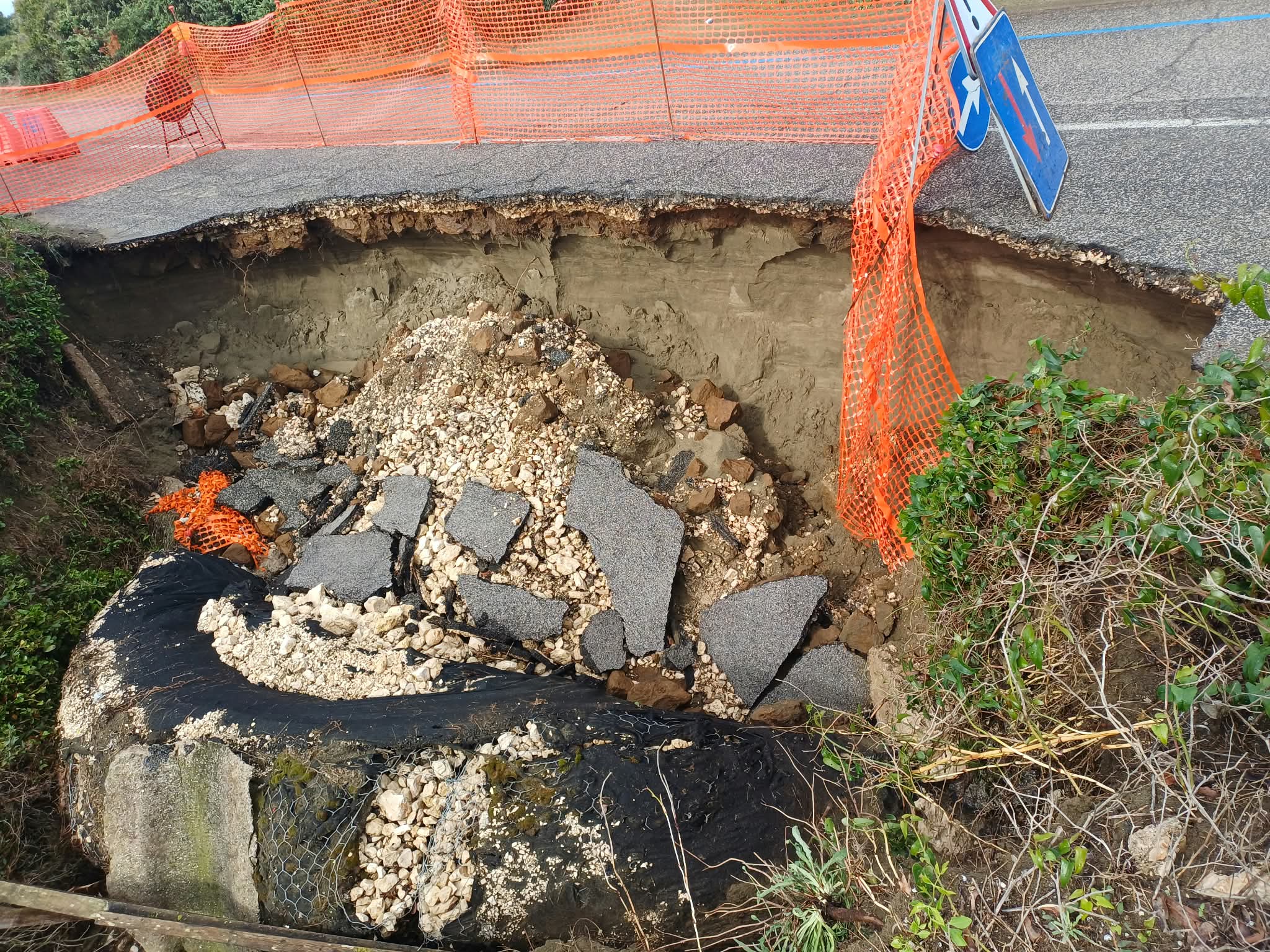 Latina, maltempo: chiusa strada tra Rio Martino e Capoportiere